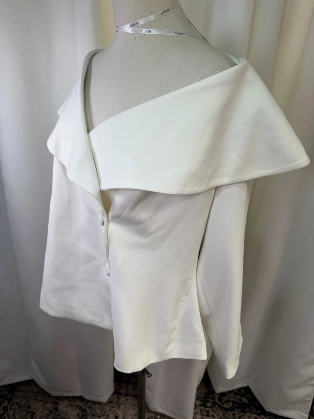 NWT Eloquii White Off-the-Shoulder Double-Breasted Statement Blazer Plus Size 22 - Picture 6 of 16
